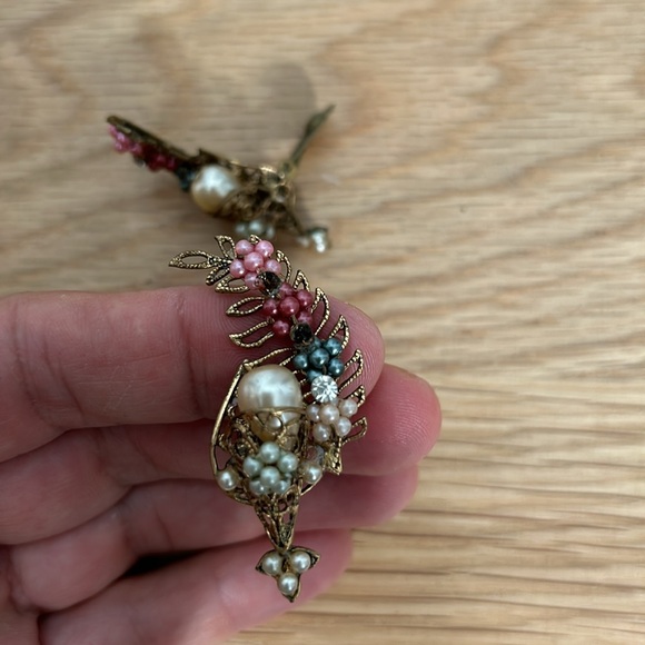 Vintage beaded earring leaf shape - Picture 8 of 11